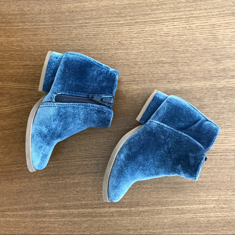 INCREDIBLE blue velvet boots